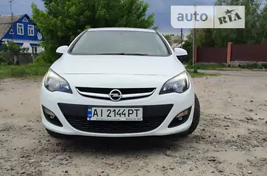 Opel Astra 2020 - пробіг 27 тис. км