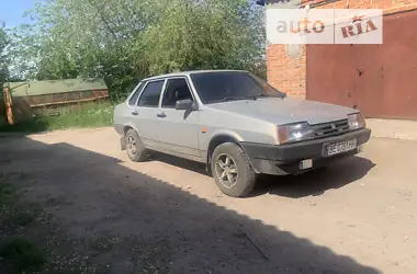 ВАЗ / Lada 21099 2009 - пробег 200 тыс. км