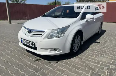 Toyota Avensis 2011 - пробег 185 тыс. км