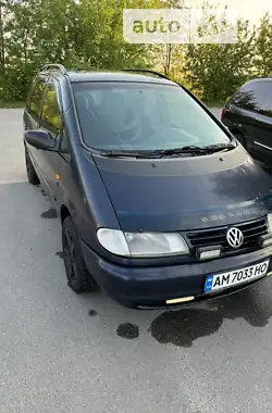 Volkswagen Sharan 1997 - пробег 380 тыс. км