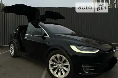 Tesla Model X 2017 - пробіг 150 тис. км