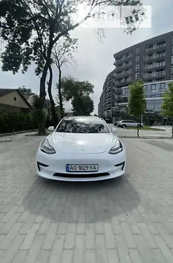Tesla Model 3 2020 - пробіг 89 тис. км