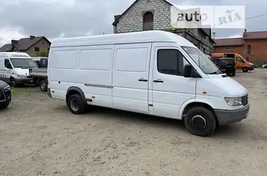 Mercedes-Benz Sprinter 2000 - пробег 258 тыс. км