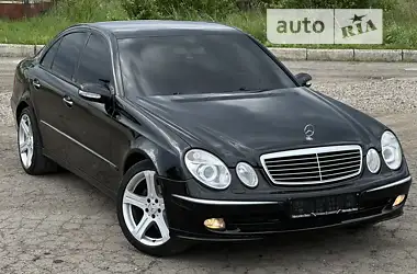 Mercedes-Benz E-Class 2004 - пробіг 335 тис. км