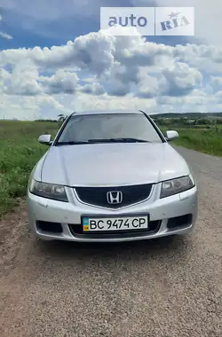 Honda Accord 2003 - пробег 243 тыс. км