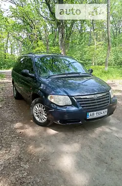 Chrysler Voyager 2004 - пробег 350 тыс. км