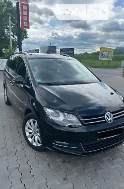 Volkswagen Sharan 2016 - пробег 174 тыс. км