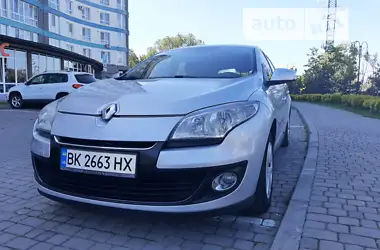 Renault Megane 2012 - пробіг 274 тис. км