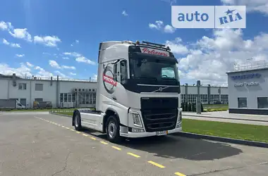 Volvo FH 13 2018 - пробег 556 тыс. км