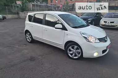 Nissan Note 2010 - пробіг 141 тис. км