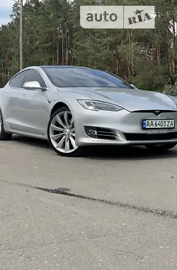 Tesla Model S  2018 - пробіг 75 тис. км