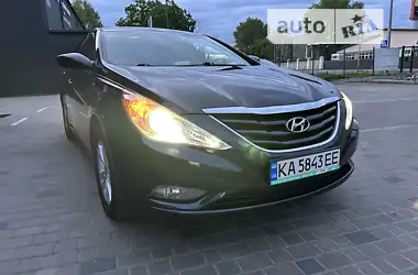 Hyundai Sonata 2013 - пробіг 207 тис. км