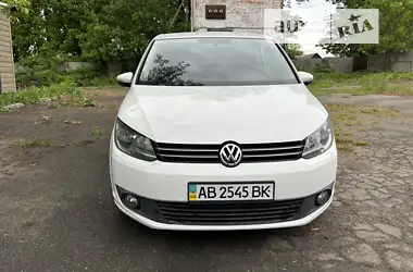 Volkswagen Touran 2011 - пробіг 280 тис. км