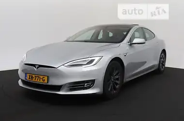 Tesla Model S 2018 - пробіг 169 тис. км