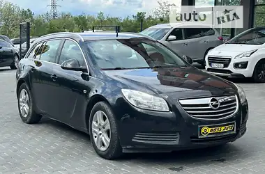 Opel Insignia 2011 - пробіг 318 тис. км