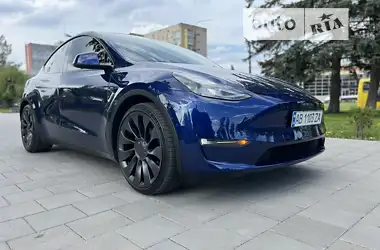 Tesla Model Y  2022 - пробіг 45 тис. км