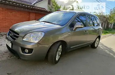 Kia Carens 2010 - пробіг 196 тис. км