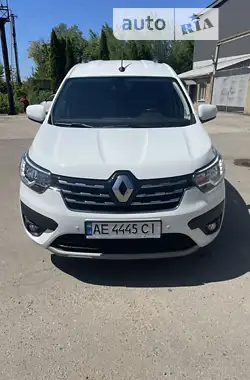 Renault Express 2022 - пробіг 16 тис. км