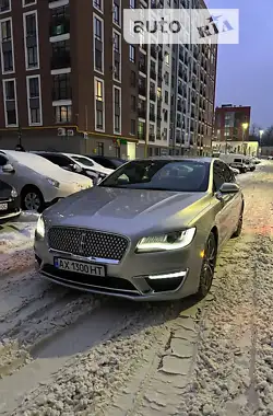 Lincoln MKZ 2017 - пробіг 51 тис. км