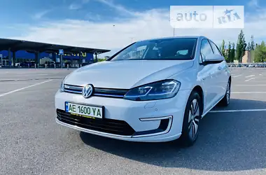 Volkswagen e-Golf 2017 - пробіг 94 тис. км