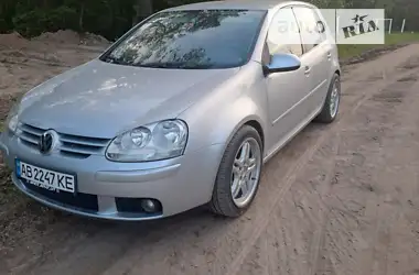 Volkswagen Golf 2008 - пробег 265 тыс. км