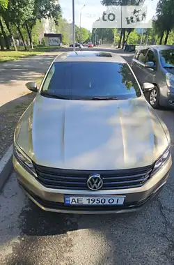 Volkswagen Passat 2016 - пробіг 124 тис. км