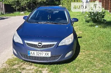 Opel Astra  2012 - пробіг 279 тис. км