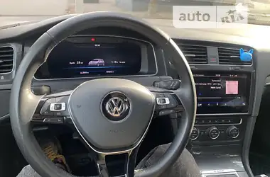 Volkswagen e-Golf  2017 - пробіг 117 тис. км