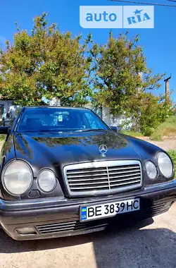Mercedes-Benz E-Class 1996 - пробег 370 тыс. км