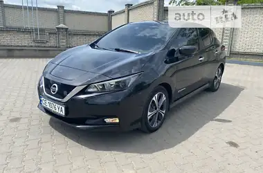 Nissan Leaf 2018 - пробег 141 тыс. км