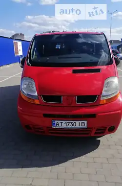 Renault Trafic  2004 - пробег 316 тыс. км