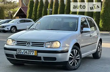 Volkswagen Golf 2003 - пробіг 199 тис. км