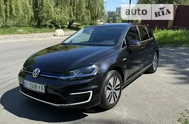 Volkswagen e-Golf  2019 - пробег 26 тыс. км