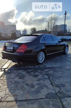 Mercedes-Benz S-Class 2006 - пробіг 269 тис. км