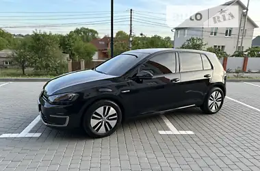 Volkswagen e-Golf  2014 - пробіг 104 тис. км