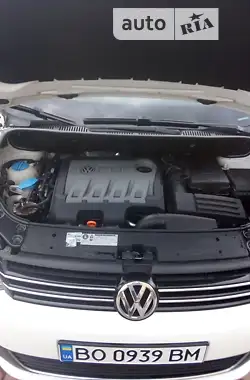 Volkswagen Touran  2012 - пробіг 249 тис. км