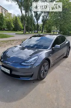 Tesla Model 3 2019 - пробег 53 тыс. км