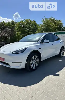 Tesla Model Y  2021 - пробіг 43 тис. км