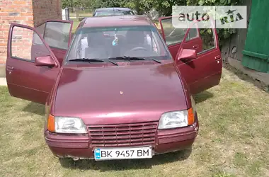 Opel Kadett 1985 - пробіг 100 тис. км