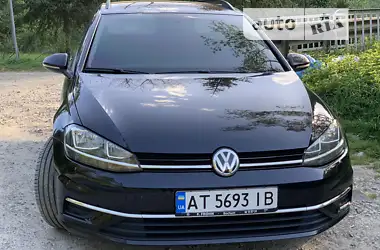 Volkswagen Golf  2019 - пробіг 186 тис. км