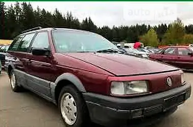Volkswagen Passat 1993 - пробег 358 тыс. км