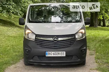 Opel Vivaro 2014 - пробег 415 тыс. км