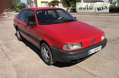 Volkswagen Passat 1992 - пробег 482 тыс. км
