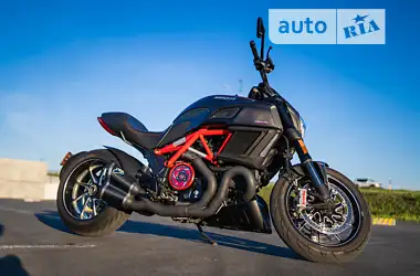 Ducati Diavel Carbon 2014 - пробег 11 тыс. км