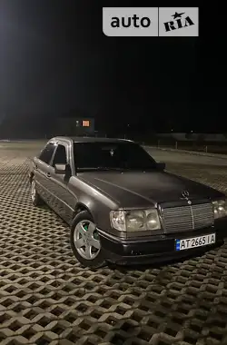 Mercedes-Benz E-Class 1992 - пробег 430 тыс. км