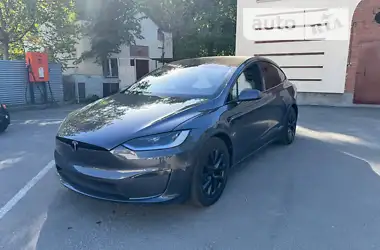 Tesla Model X 2023 - пробіг 2 тис. км