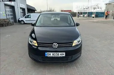 Volkswagen Touran 2013 - пробег 364 тыс. км