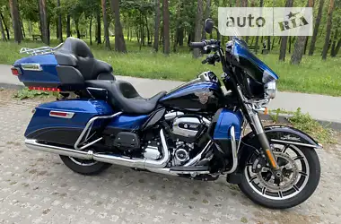 Harley-Davidson FLHTK Electra Glide Ultra Limited 2018 - пробіг 25 тис. км