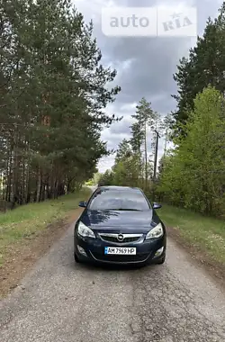 Opel Astra  2010 - пробіг 210 тис. км