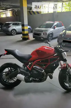 Ducati Monster 2018 - пробег 8 тыс. км